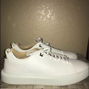 buscemi uno low